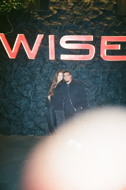 Analog photograph from Olympus AF-10 Super using FujiFilm 400