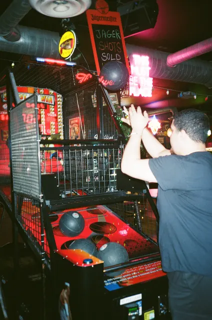 Analog photograph from Olympus AF-10 Super using FujiFilm 400