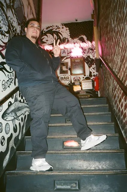 Analog photograph from Olympus AF-10 Super using FujiFilm 400